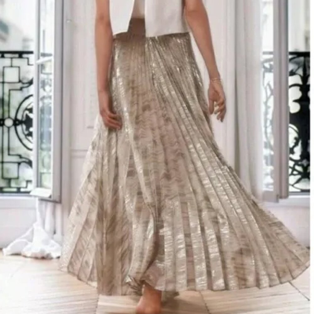 Anthroplogie Moulinette Soeurs Gold Metallic Pleated A-Line Maxi Skirt